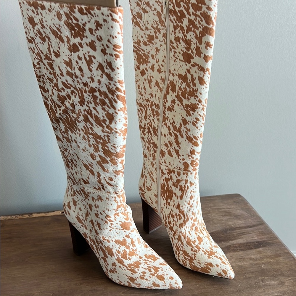 Stylish Brown and White Women's Boots